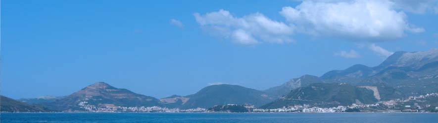 Meer und Schwarze Berge in Montenegro